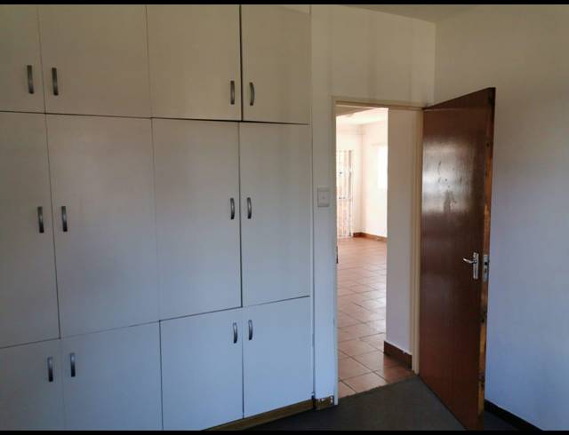 2 BEDROOM APARTMENT TO LET IN PRESTBURY